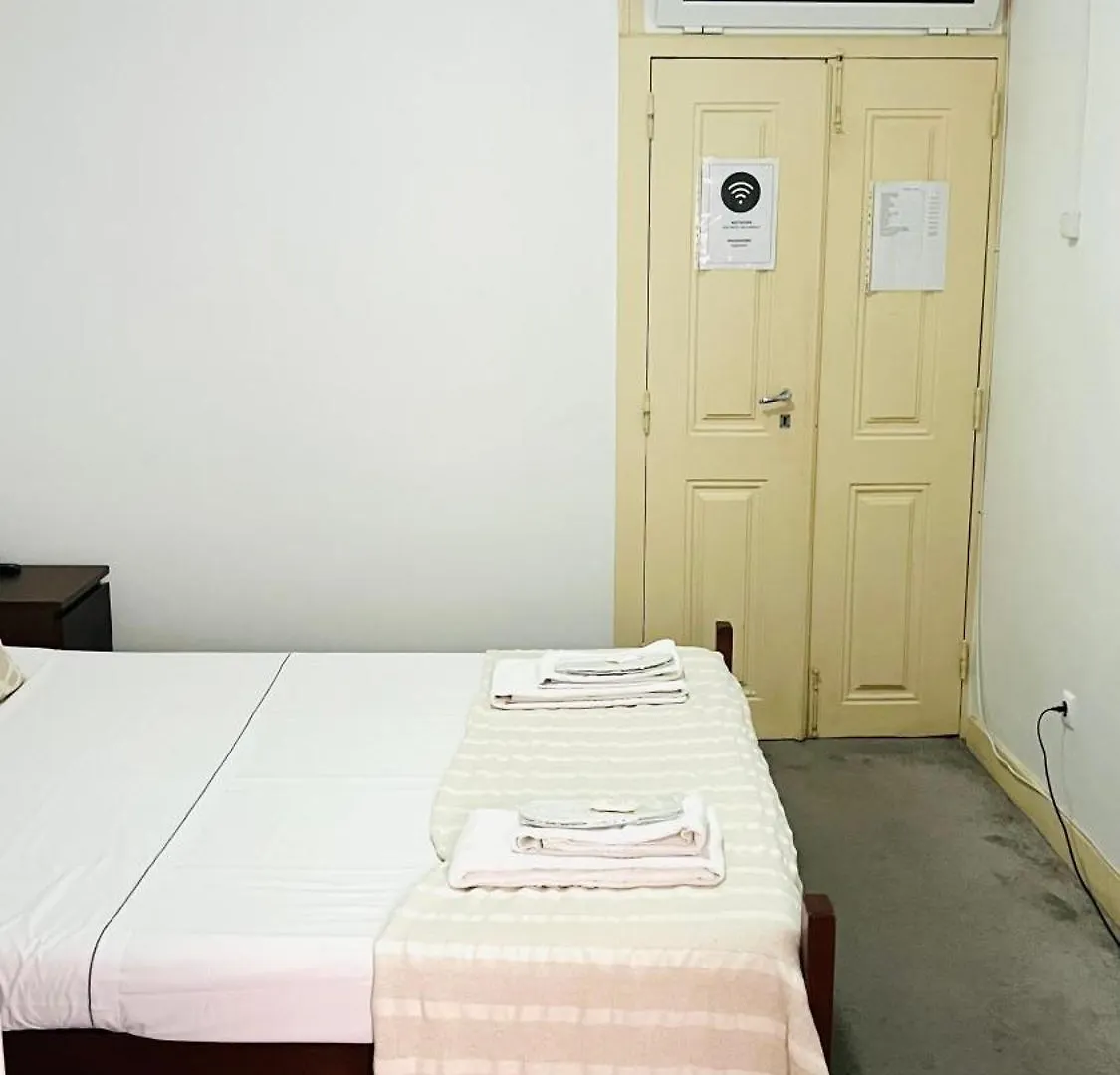 Guest house Sao Lazaro Bhuiyan Family Host Portugal